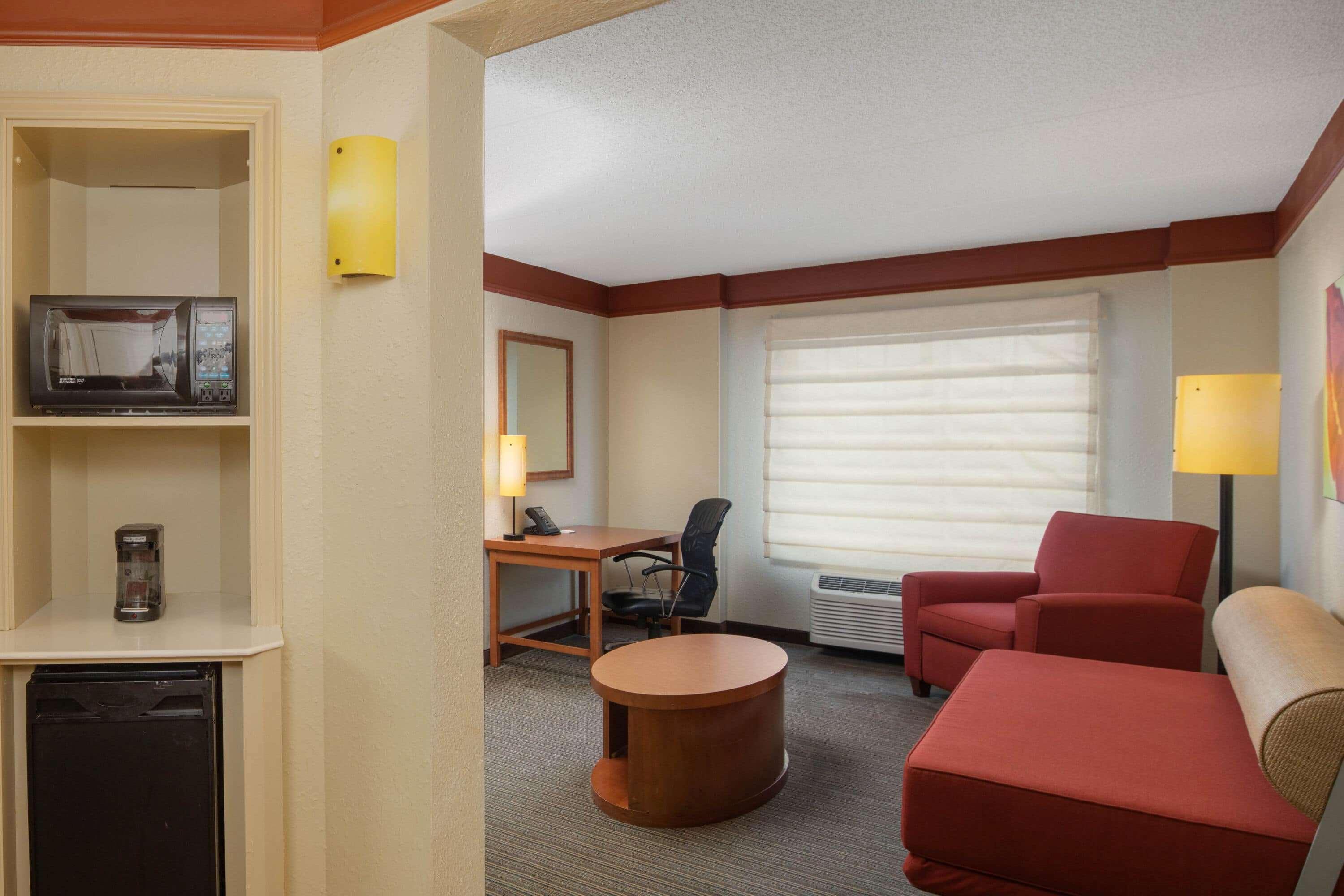 La Quinta By Wyndham Atlanta Ballpark/Galleria Bagian luar foto