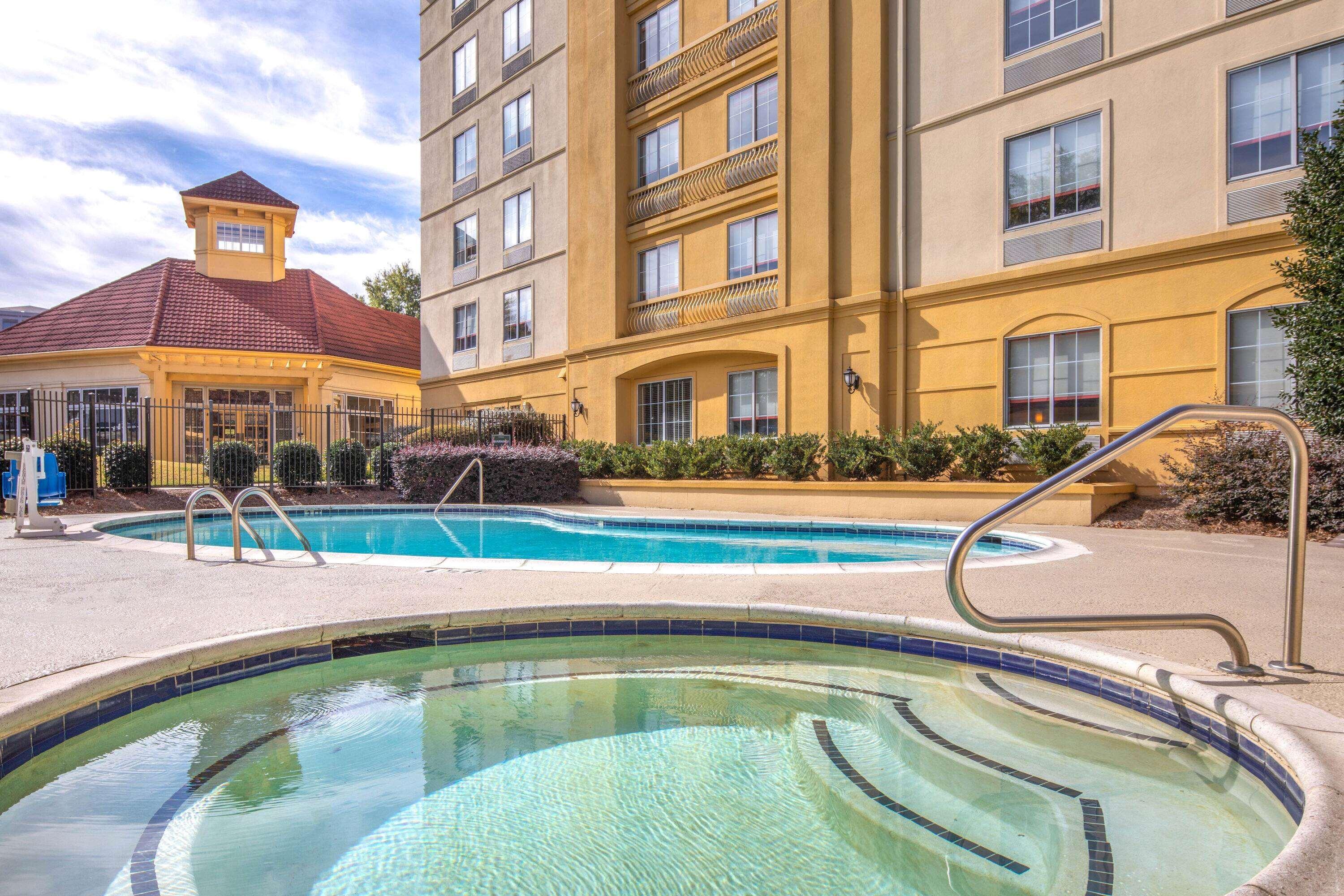 La Quinta By Wyndham Atlanta Ballpark/Galleria Bagian luar foto