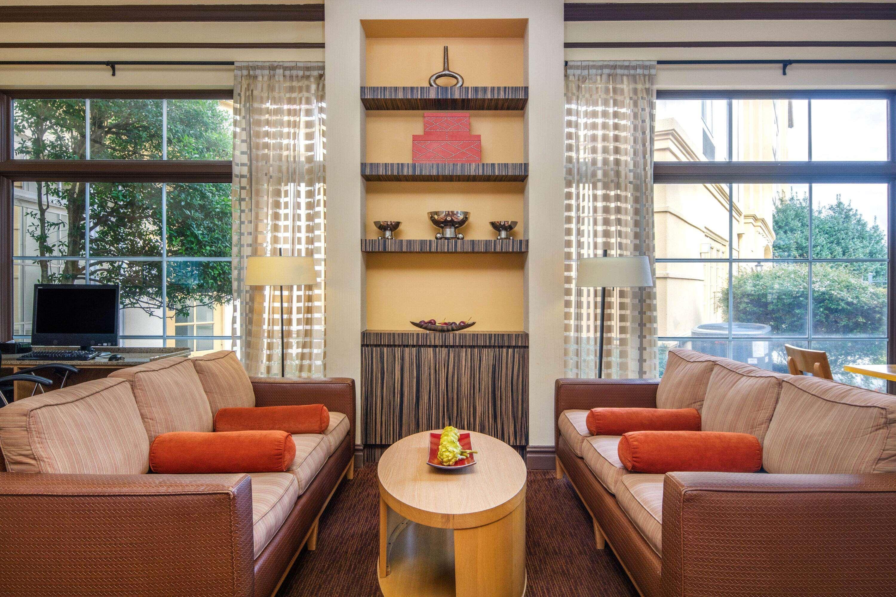 La Quinta By Wyndham Atlanta Ballpark/Galleria Bagian luar foto
