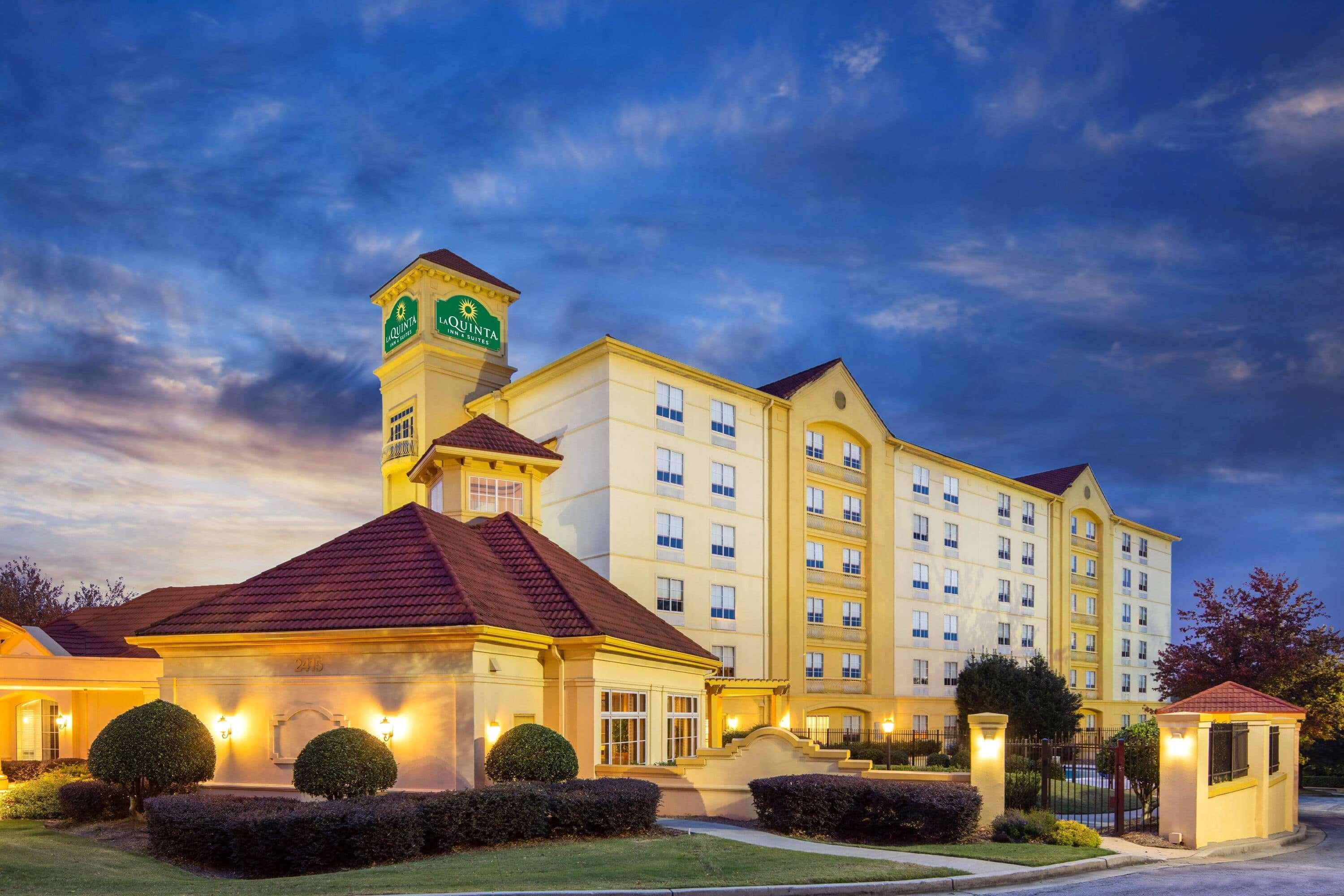 La Quinta By Wyndham Atlanta Ballpark/Galleria Bagian luar foto